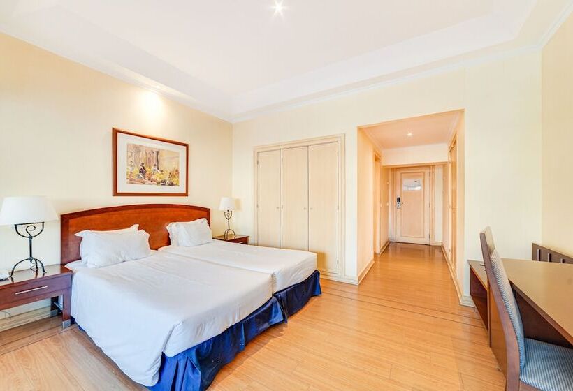 בית מלון כפרי Yellow Praia Monte Gordo