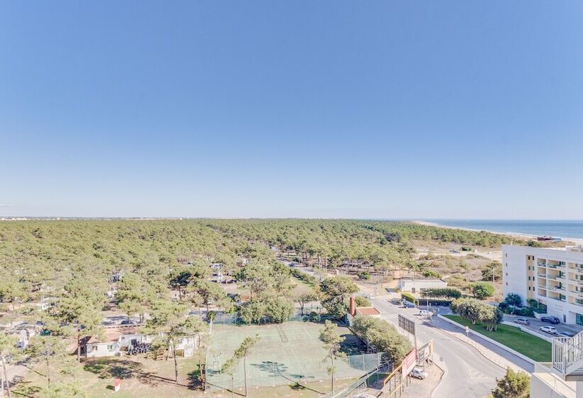 בית מלון כפרי Yellow Praia Monte Gordo