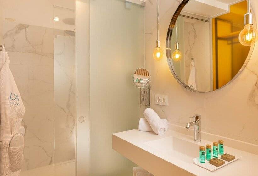 L'Azure Hotel 4* Sup