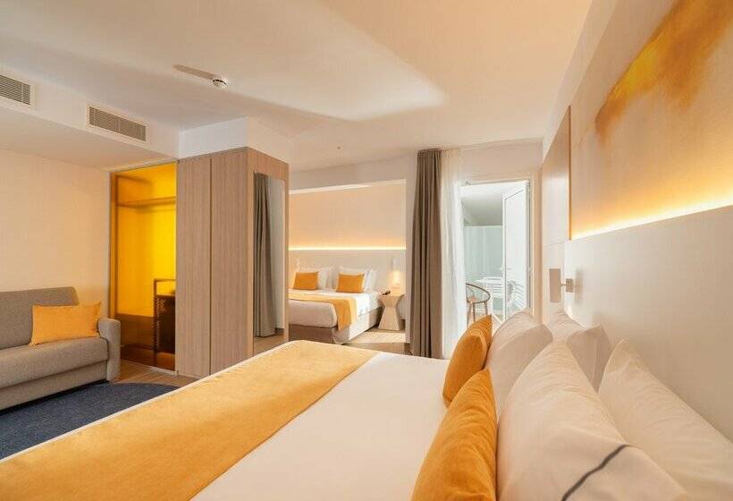 L'Azure Hotel 4* Sup