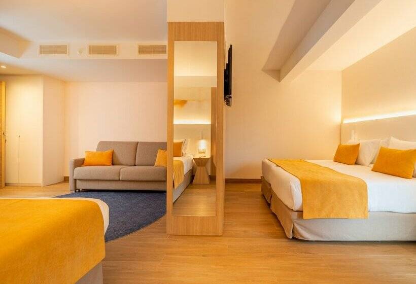 L'Azure Hotel 4* Sup