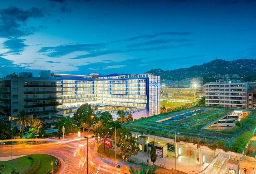 L'Azure Hotel 4* Sup