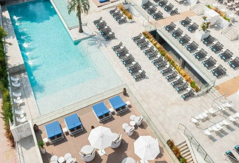 L'Azure Hotel 4* Sup