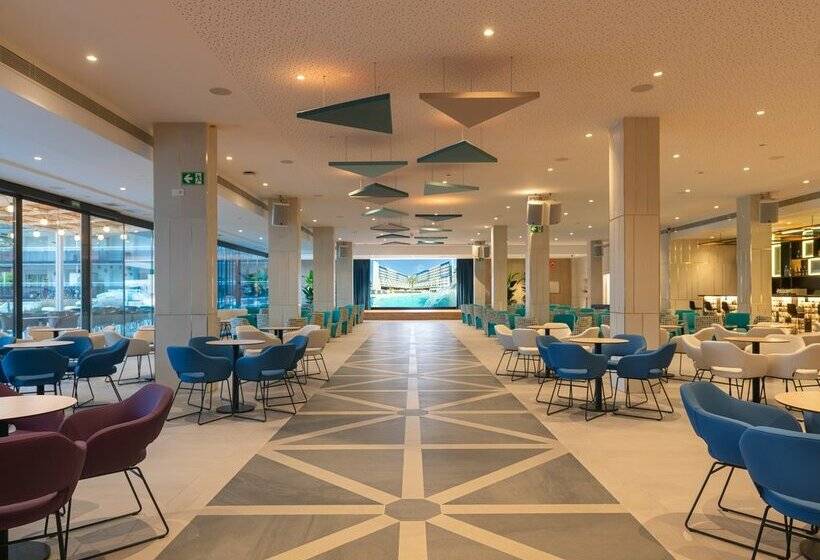 L'Azure Hotel 4* Sup