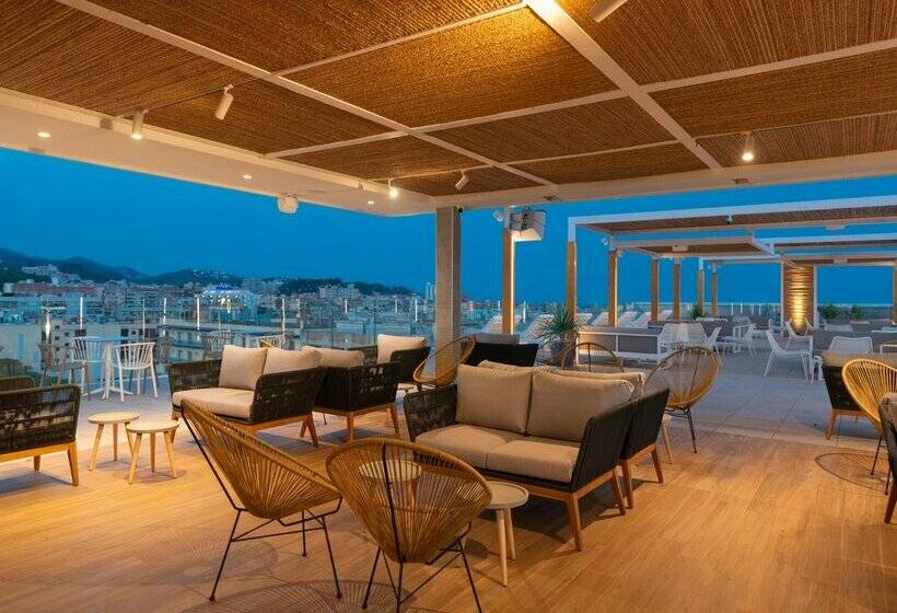 L'Azure Hotel 4* Sup