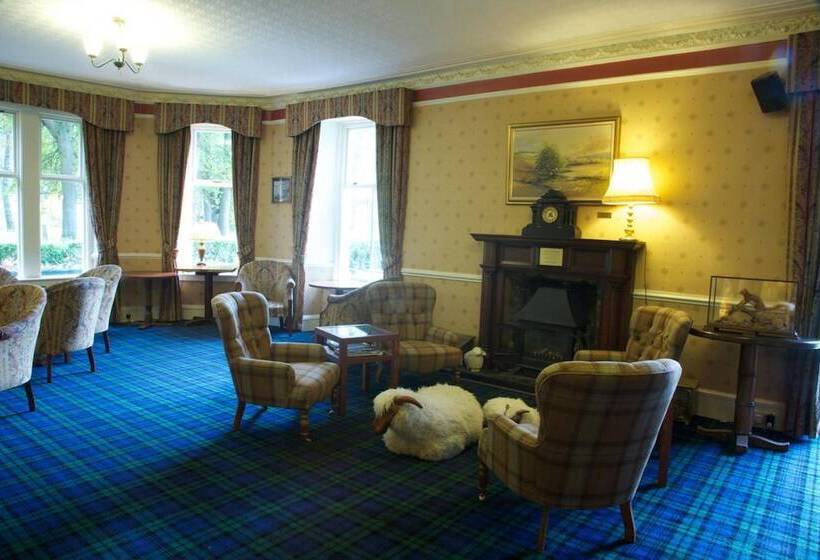Loch Kinord Hotel