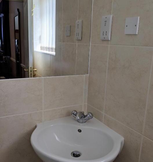 London Beach Country Hotel & Golf Club