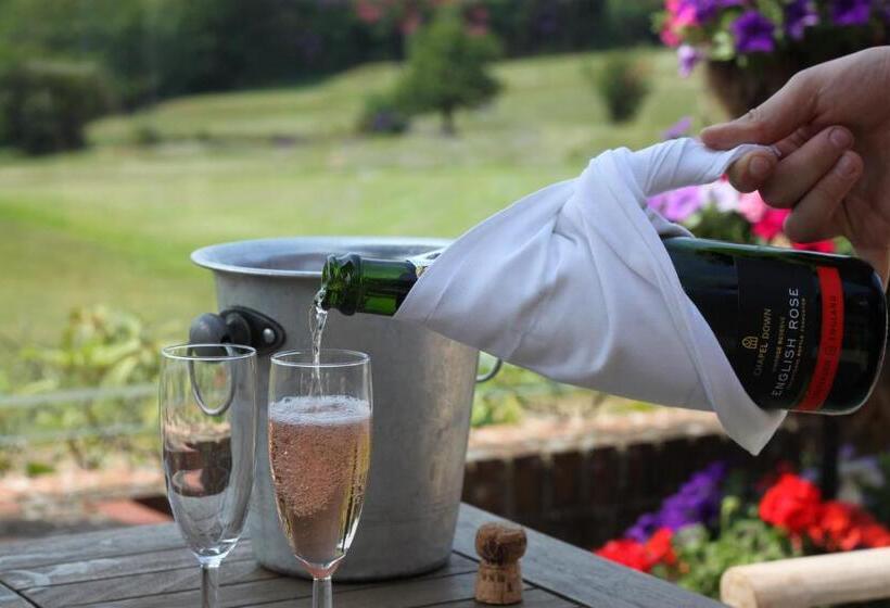 London Beach Country Hotel & Golf Club