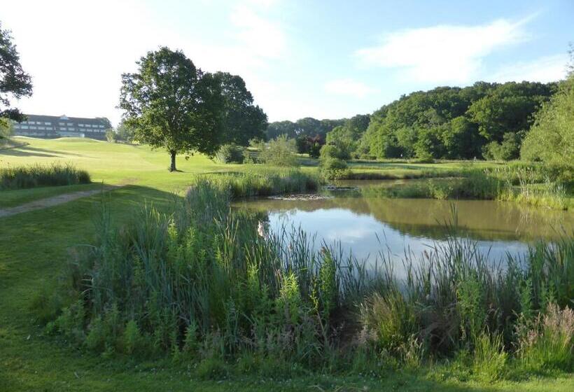 London Beach Country Hotel & Golf Club