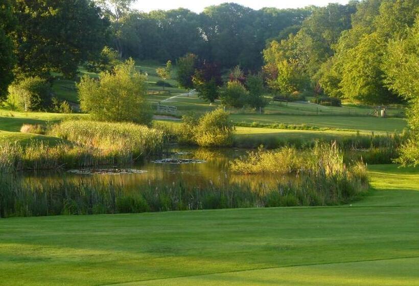 London Beach Country Hotel & Golf Club