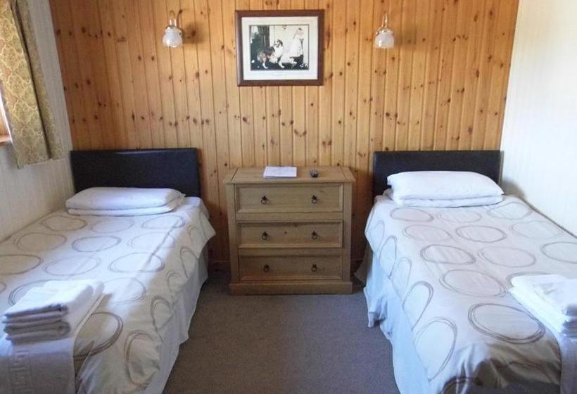 هتل The Marine  Invergordon