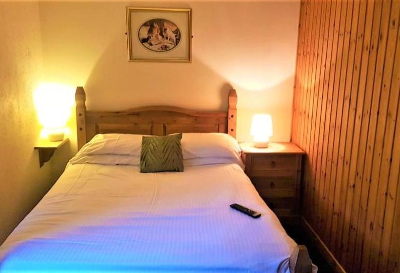 هتل The Marine  Invergordon