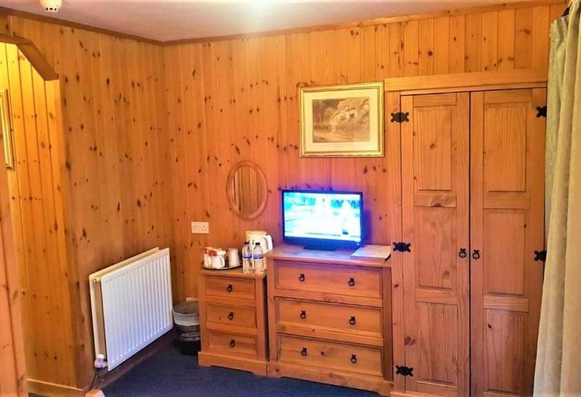 هتل The Marine  Invergordon