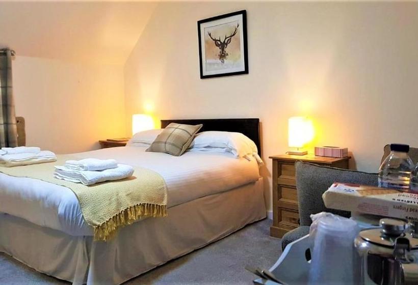 هتل The Marine  Invergordon