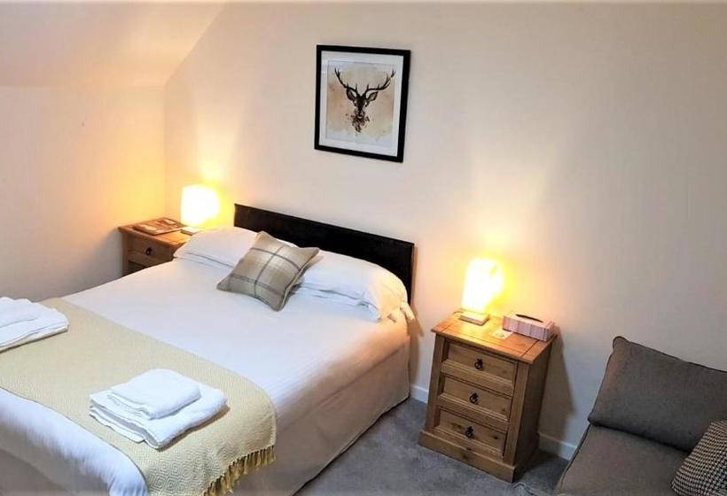 هتل The Marine  Invergordon