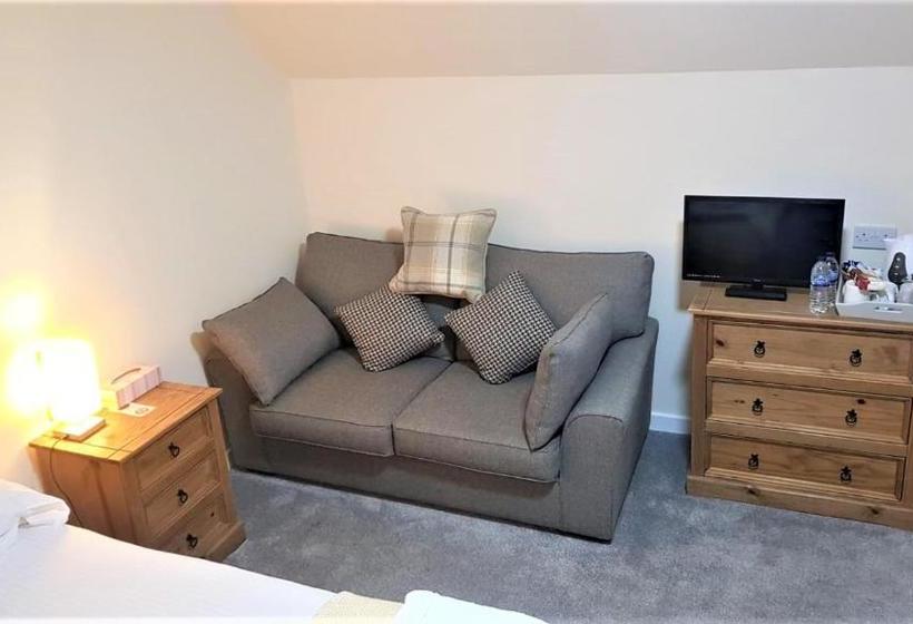 هتل The Marine  Invergordon