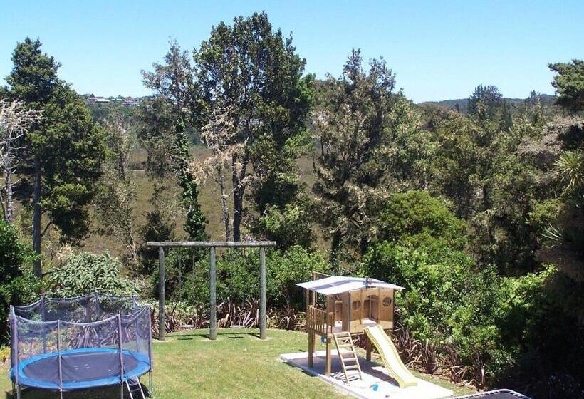 Aloha Seaview Resort Motel