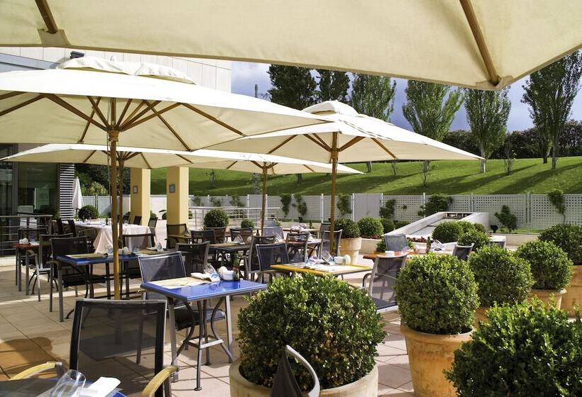 Отель Ibis Styles Barcelona Sant Joan Despi