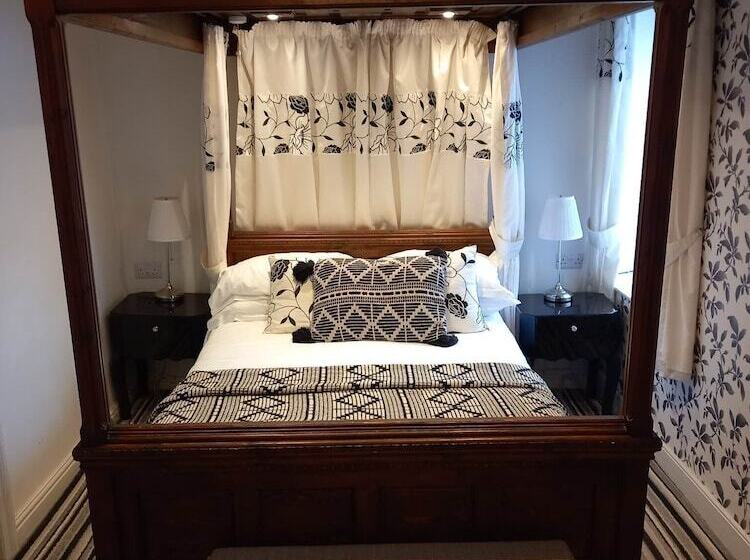 ペンション Virginia Cottage Guest House