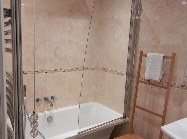 ペンション Virginia Cottage Guest House