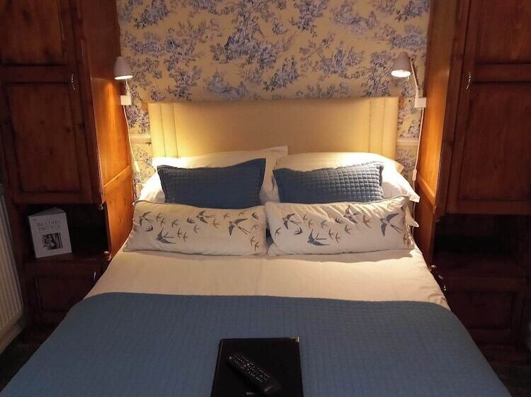 ペンション Virginia Cottage Guest House