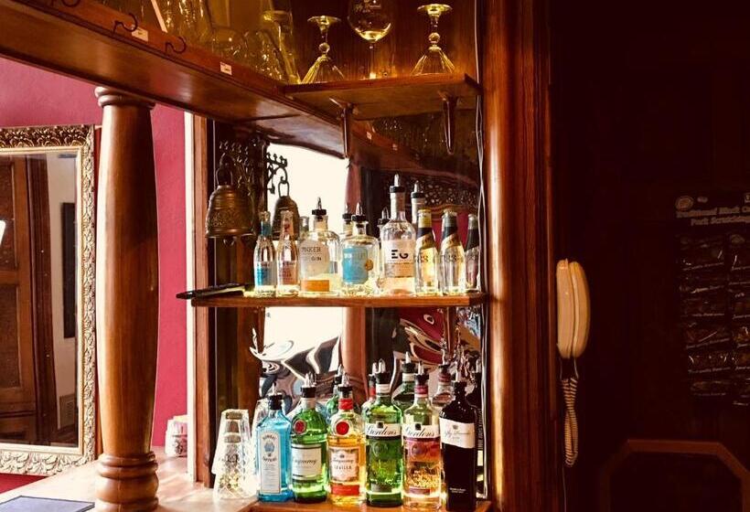 Purbeck House Hotel & Louisa Lodge