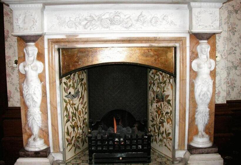 Purbeck House Hotel & Louisa Lodge