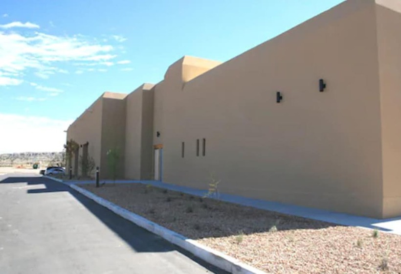 منتجع Ohkay Hotel Casino