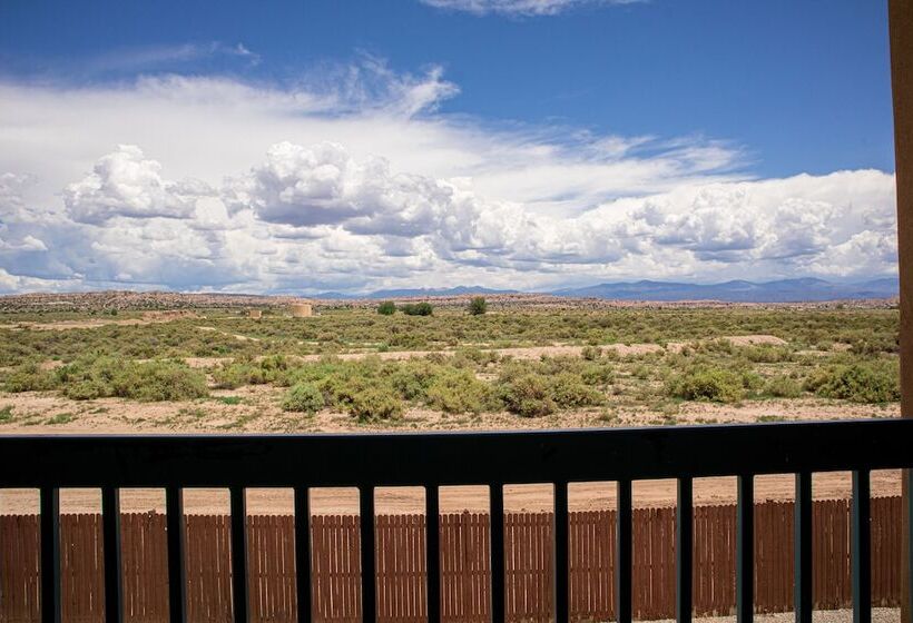 منتجع Ohkay Hotel Casino