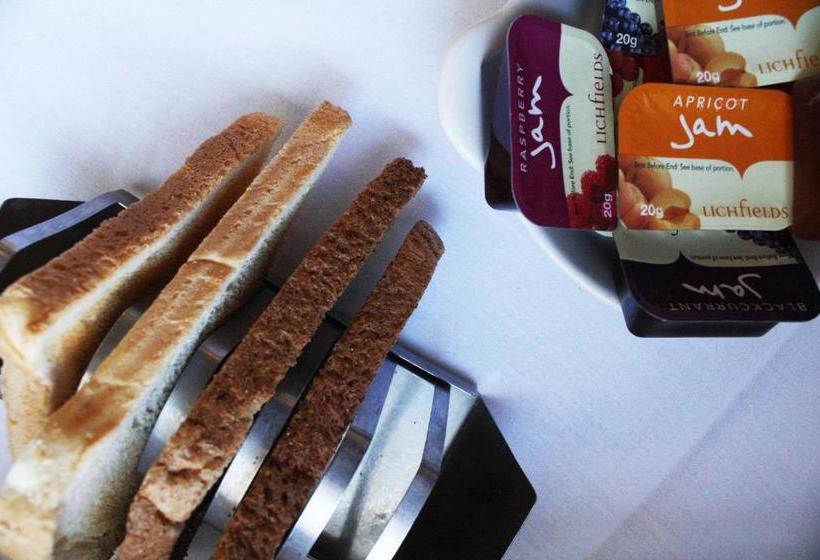 Отель Bridgemary Manor & Pub