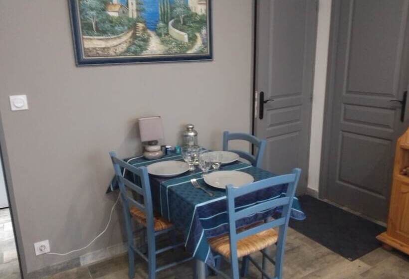 Au Pied De Barry   B&b