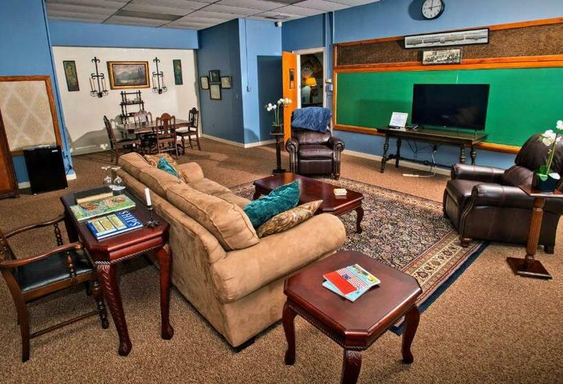 مبيت وإفطار Sherman Inn