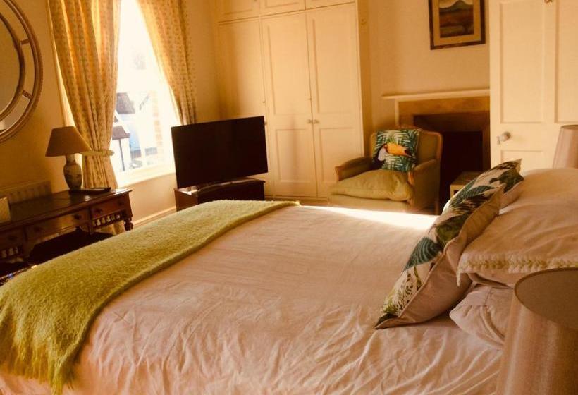 Bed and Breakfast Whatley House