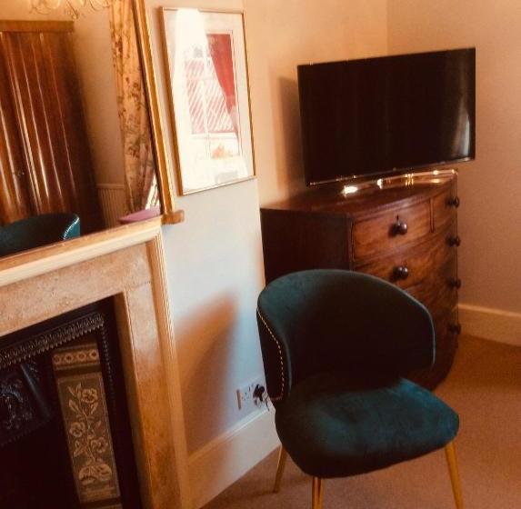 Bed and Breakfast Whatley House