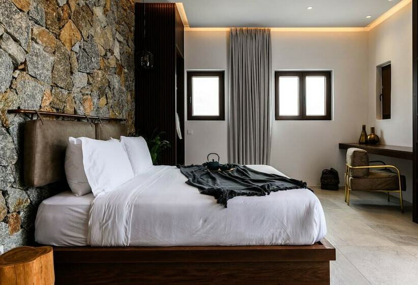 Charisma Hotel And Wellness Club