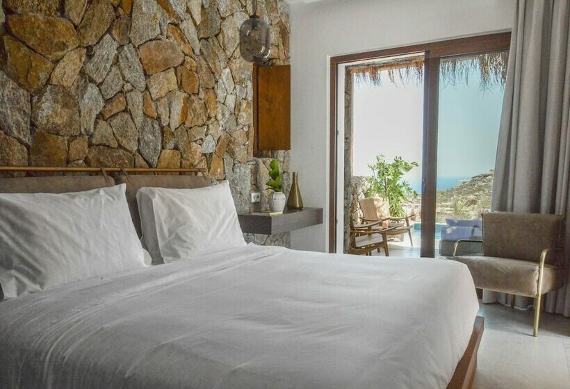 Charisma Hotel And Wellness Club