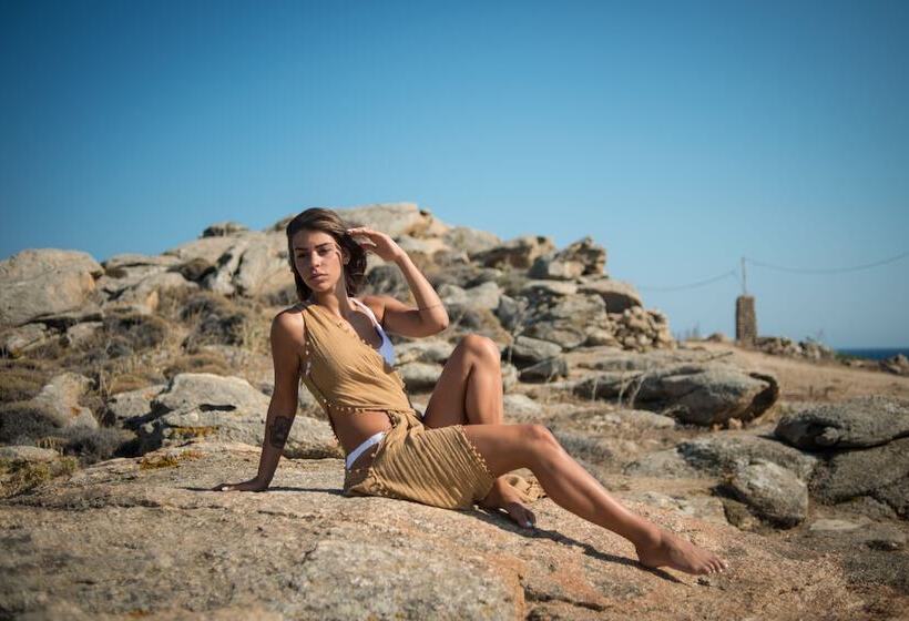 Charisma Hotel And Wellness Club