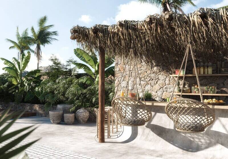 Charisma Hotel And Wellness Club