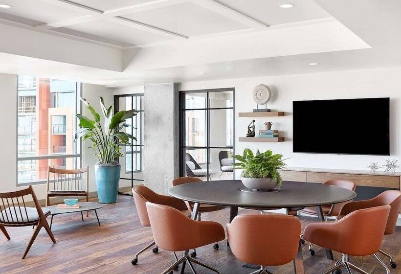 هتل Canopy By Hilton Tempe Downtown