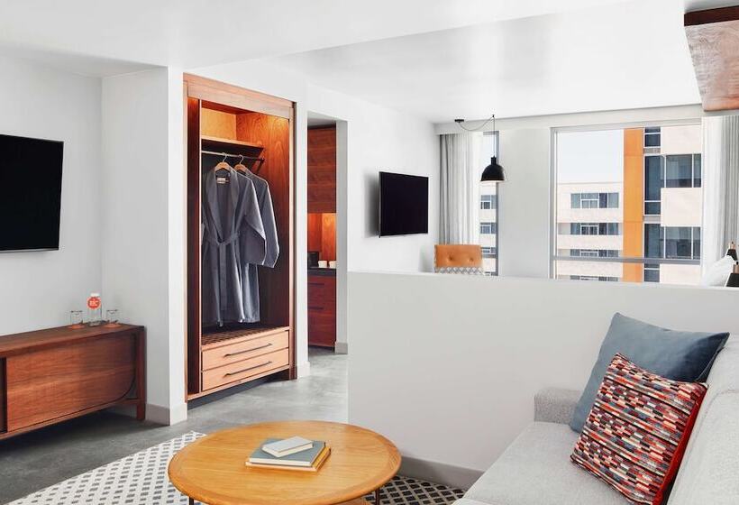 هتل Canopy By Hilton Tempe Downtown