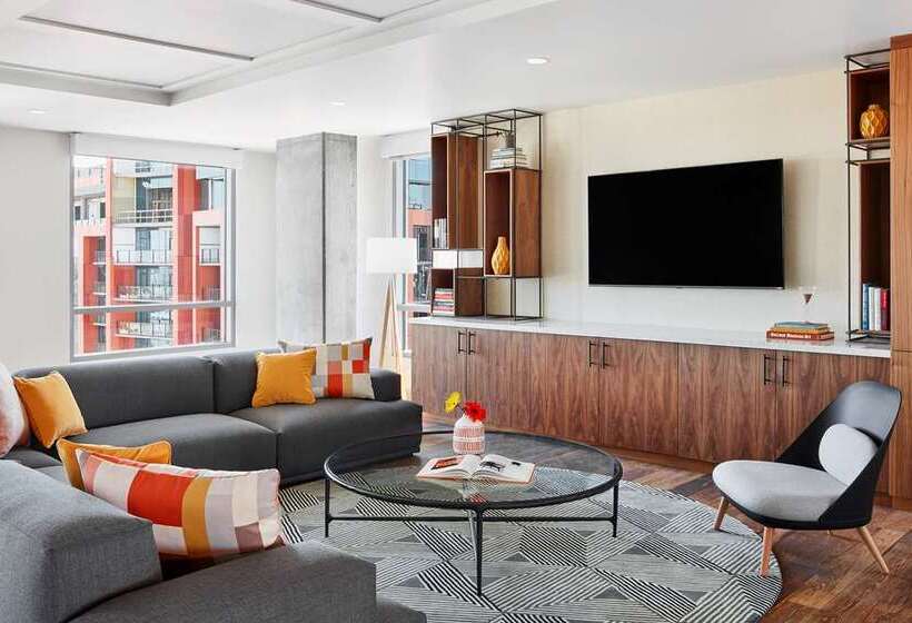 هتل Canopy By Hilton Tempe Downtown