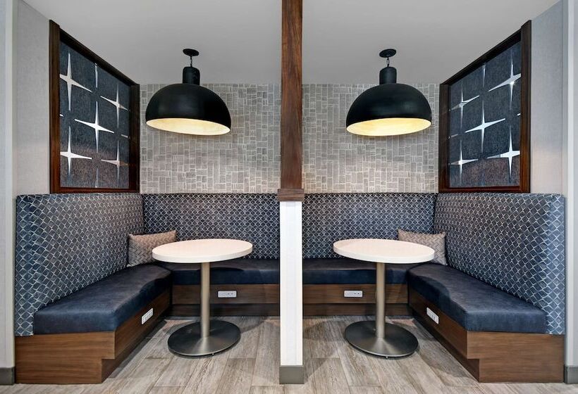 فندق Hampton Inn Midland South