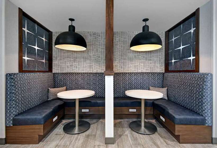 فندق Hampton Inn Midland South