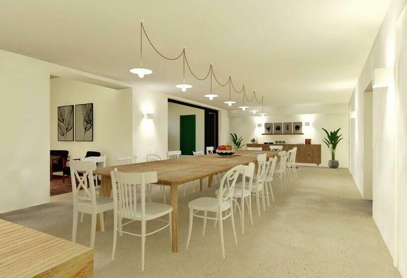 בית מלון כפרי L Ostalas