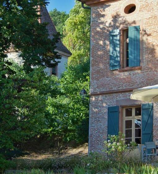 בית מלון כפרי L Ostalas