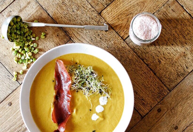 בית מלון כפרי L Ostalas