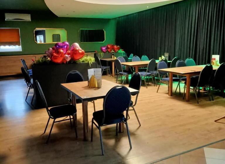 בית מלון כפרי Miodowy