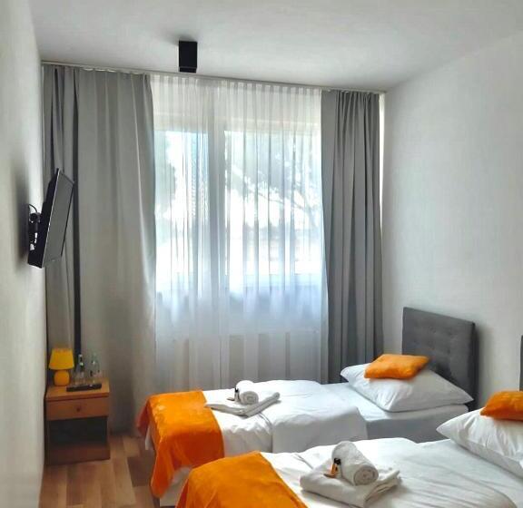 בית מלון כפרי Miodowy