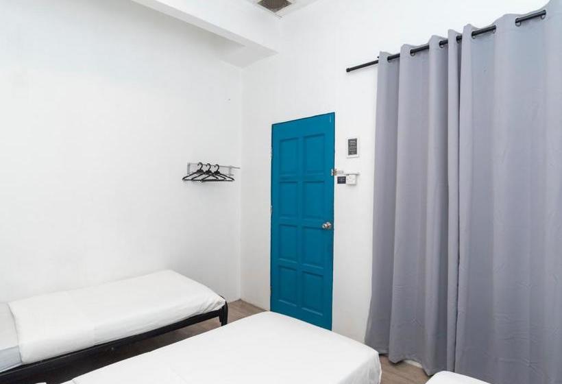 فندق Spot On 89833 Blue Avenue Backpackers