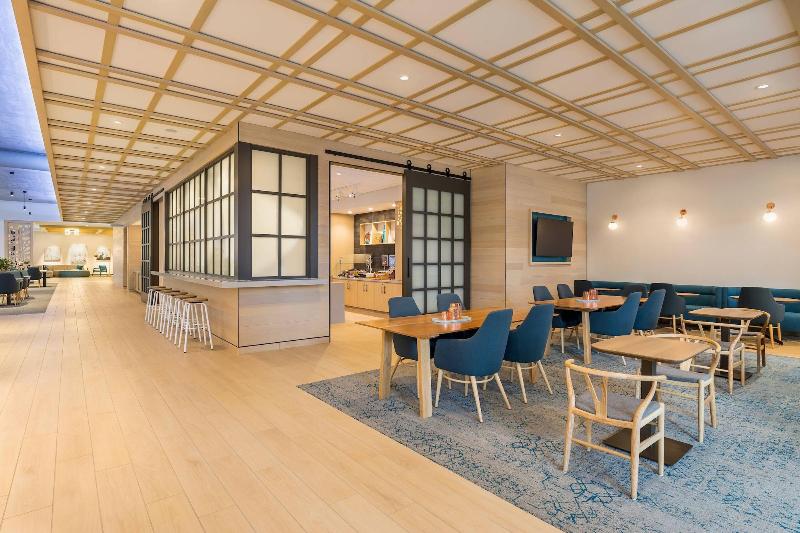 Отель Springhill Suites St. Paul Downtown